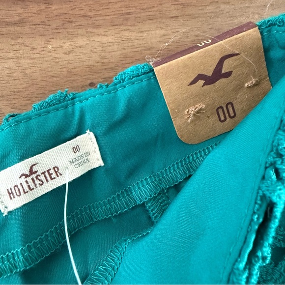 Hollister NWT Teal Floral Lace Women’s Shorts - Picture 5 of 5